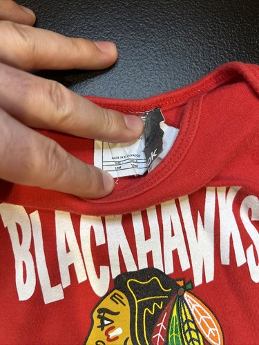 NHL Hockey Chicago Blackhawks Bodysuit Shirts Pants Sweater Bundle SZ 3M - 4T - Picture 15 of 24