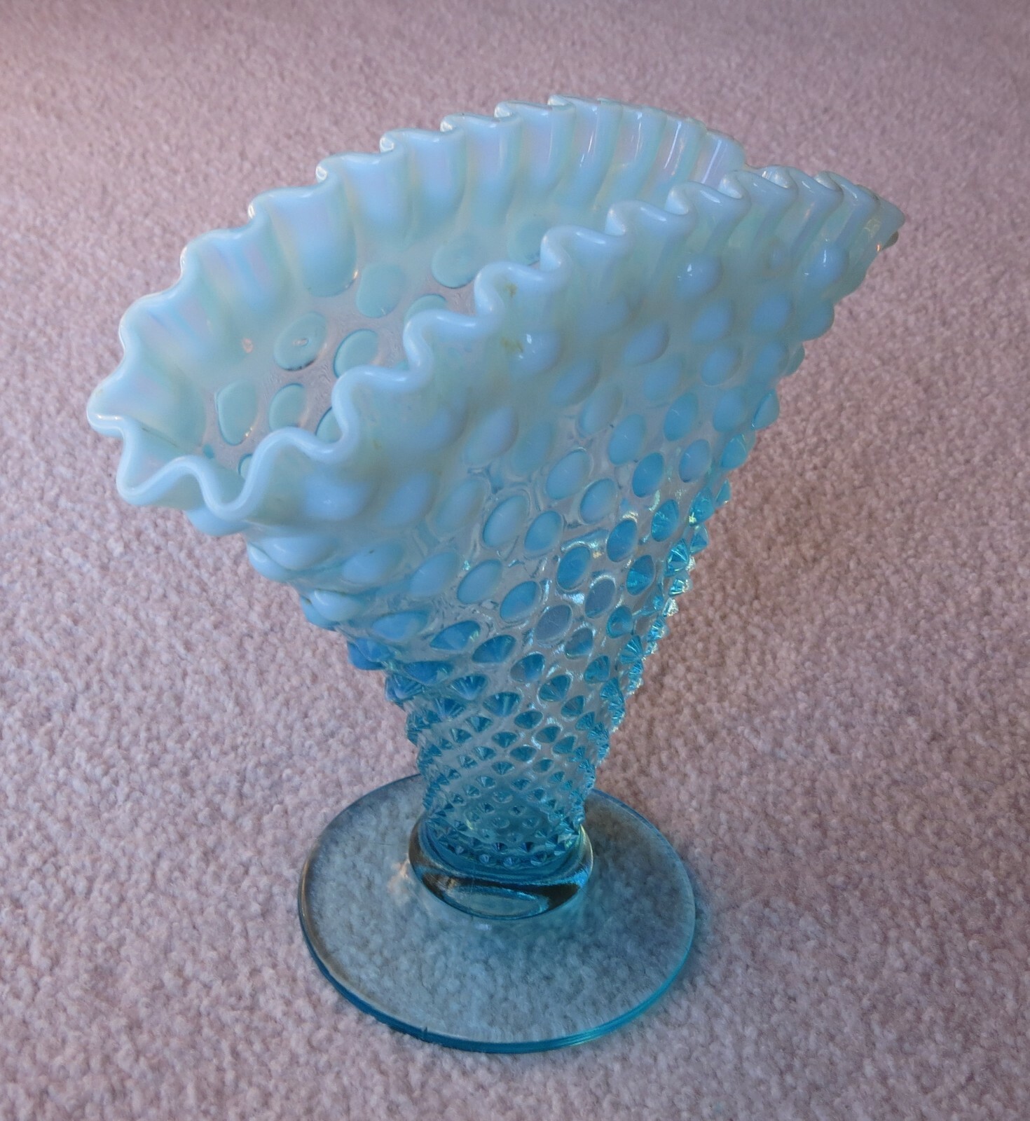 Vintage Fenton Hobnail Fan Vase Blue Opalescent Glass Ruffled Edge 8” x