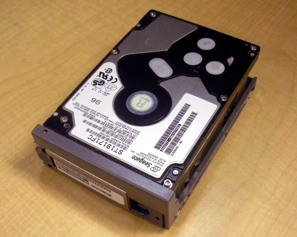 Sun X6709A 9.1GB 7200RPM FC Hard Drive - Image 2 of 4