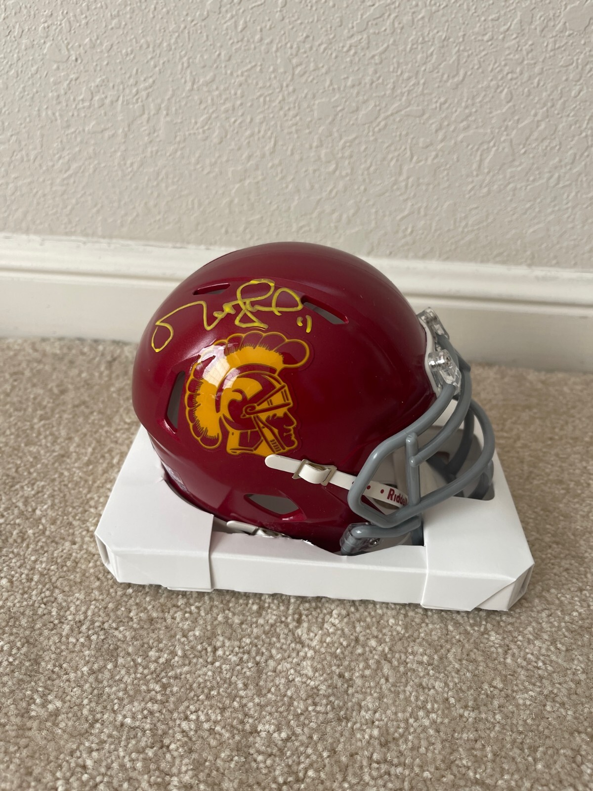 Matt Leinart Autographed Signed USC Trojans Mini Helmet With Beckett Witness COA 2 