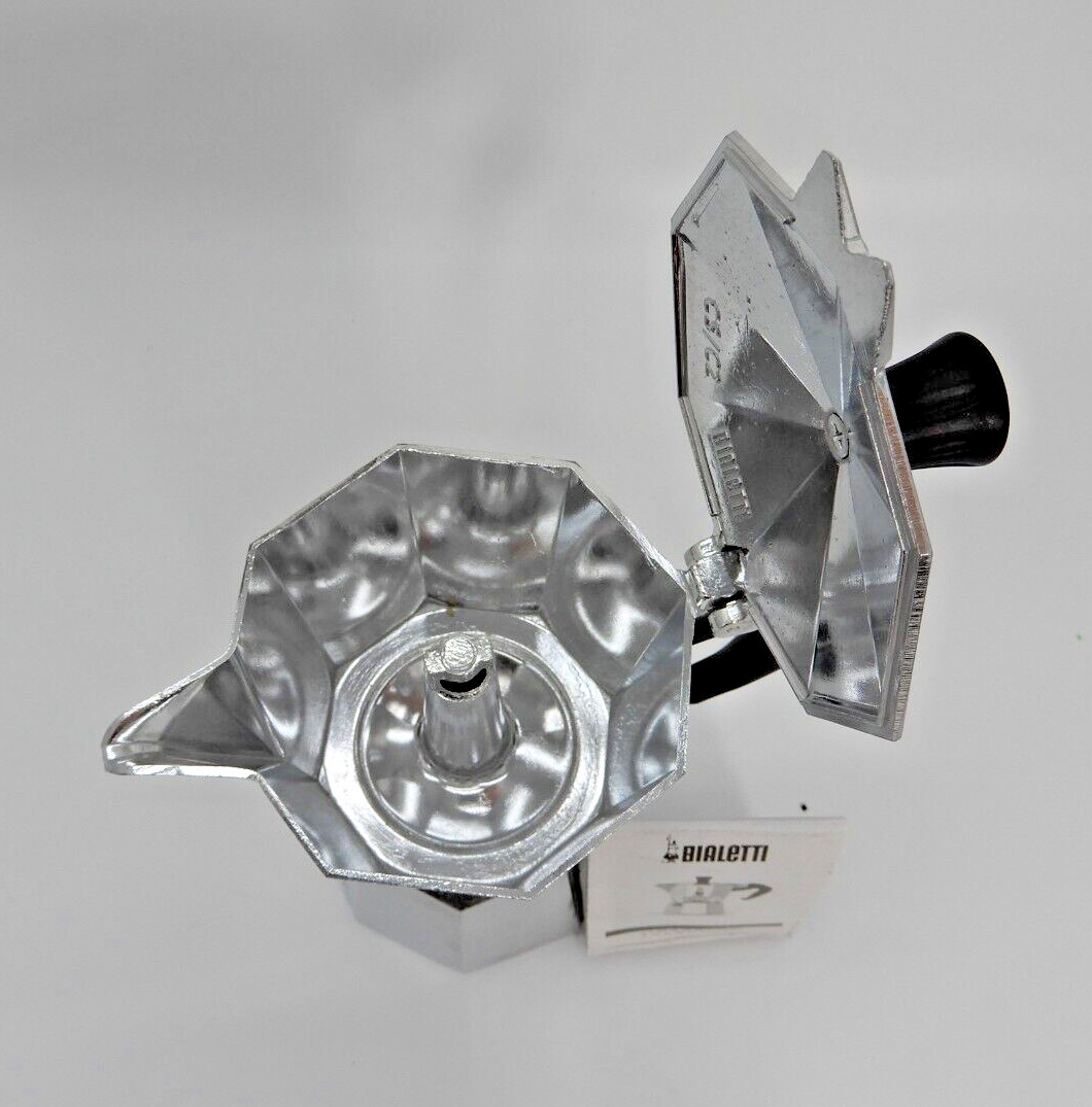 Bialetti Moka Express Espresso Maker 6 Cups Model Stove Top Aquarius