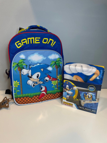 Sonic the Hedgehog Christmas Bundle Backpack & Twin Sheet Set - Picture 1 of 11
