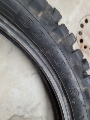 133. Dunlop Geomax MX33F Mx 33 80/100-21 Motocross MX Front Tire