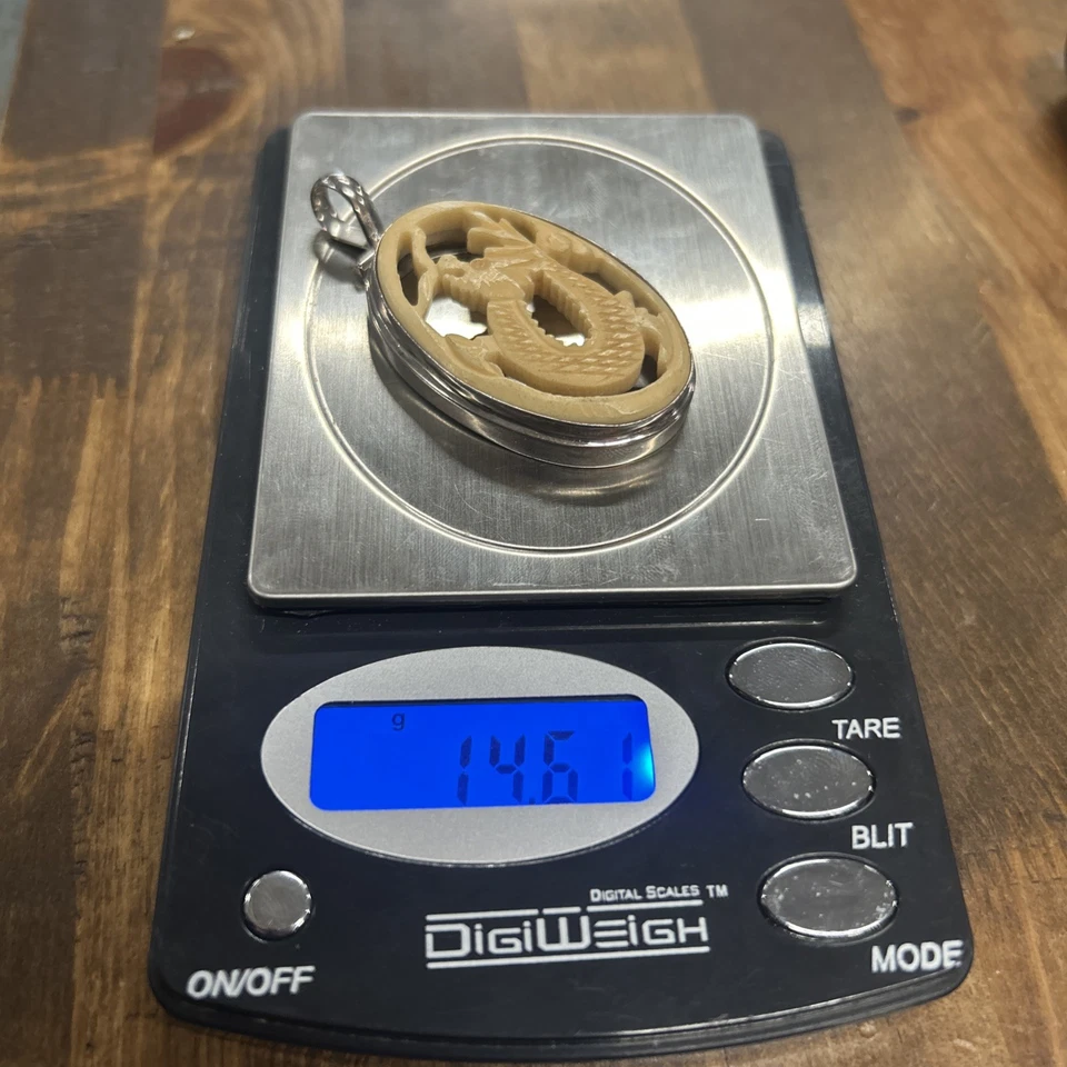 Collar colgante blanco tallado a mano dragón chino de plata de ley 14,61 gramos Foto 4 de 4