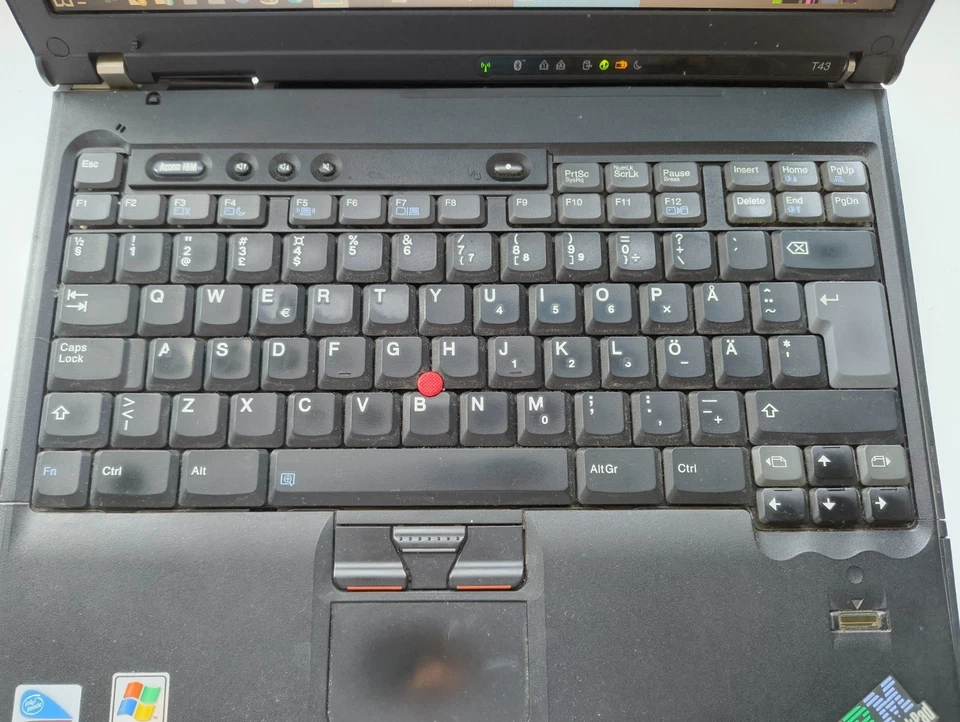 IBM Thinkpad T43 1871-F1G 13 pollici Intel Pentium M 512 MB - Immagine 2 di 4