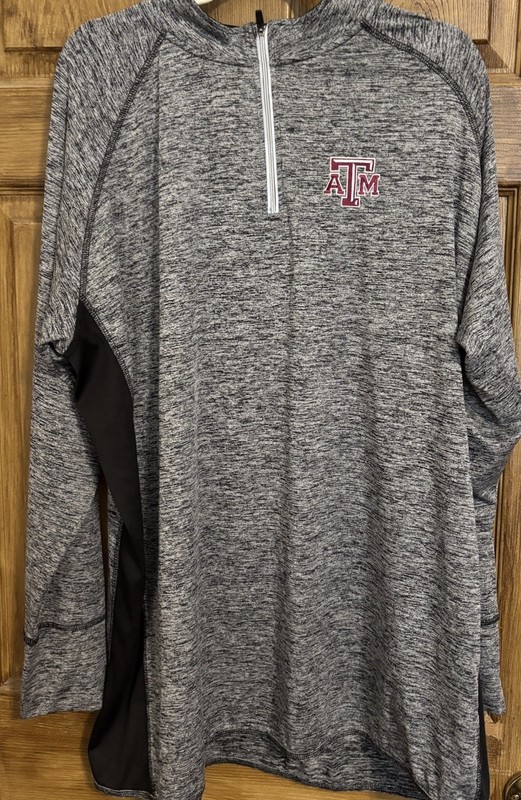 NWOT Texas A&M University Long Sleeve Zipped 2XL Grey Pullover