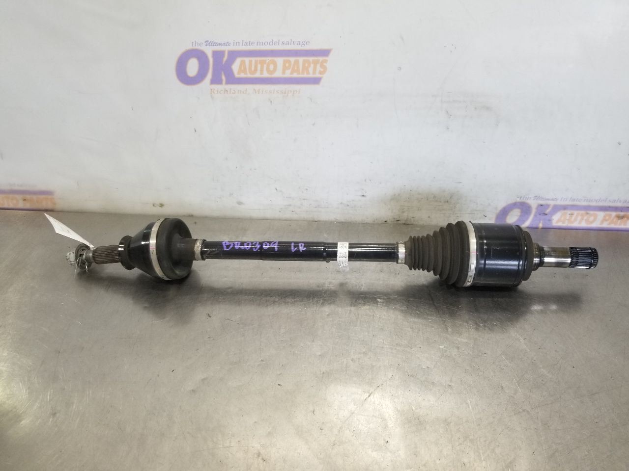 Maserati Levante REAR+LEFT Axle shaft