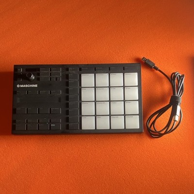 Native Instruments MASCHINE MIKRO MK3 With MIDI Cable