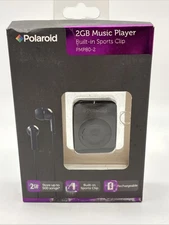 Polaroid 2GB Music Player  Built In Sports Clip Store 500 Songs PMP80-2.  NEW