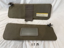 1995-1999 Gmc Chevy Tahoe Suburban Silverado Gray Grey Sun Visor Set -no Lights 1995-1999 Gmc Chevy Tahoe Suburban Silverado Gray Grey Sun Visor Set -no Lights