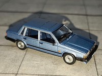 Brekina - Pcx 870661 - Volvo 740 Limousine - Blau Metallic