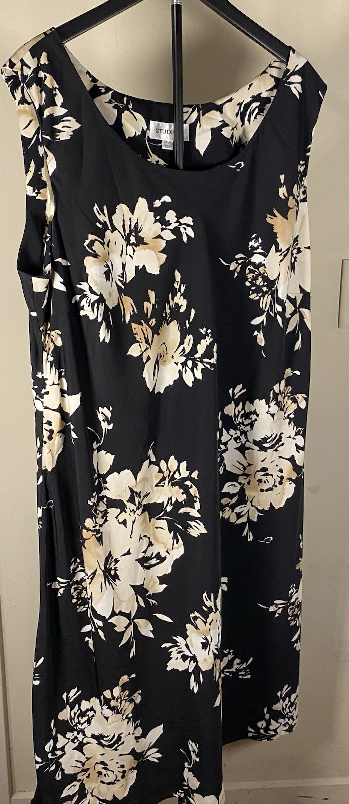 Studio I Plus Size 24W Black Cream Floral Sleeveless Shift Dress Princess Seams