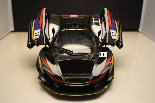 Almost Real 1/18 Mclaren P1 GTR James Hunt 40th Anniversary - Picture 7 of 11
