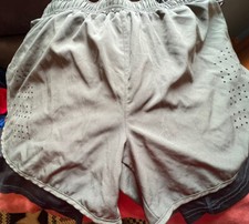 Gesean men running workout Black shorts Size Small