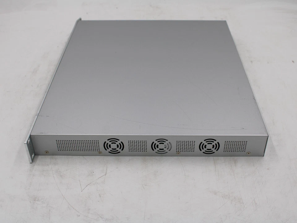 Ubiquiti Networks UniFi US-48-750W 48 Port Smart PoE Gigabit Ethernet Switch - Image 2 of 4