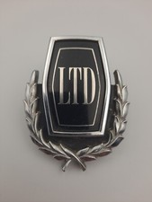 1973 Ford Ltd Emblem W Side Pins D3ab-65517a56-ac
