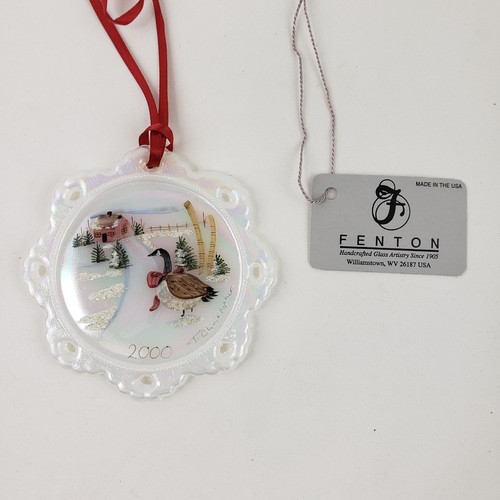 Fenton Handcrafted Goose Design Glass Snowflake Ornament 2000 Signed with Box - Picture 2 of 7