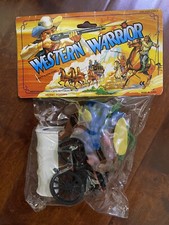 Western Cowboys  Indians Plastic Figures Playset Horses Wagon Diorama Toy