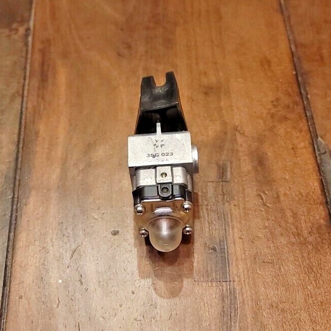 パーツ KIB Amazon.com: Brock Replacement Tailgate Handle Trim Bezel