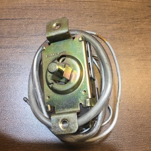 4-80507-106 Danby Refrigerator Thermostat Used - Picture 5 of 5