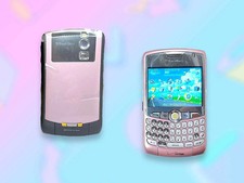 Vintage Pink BlackBerry Mobile Cell Phone.Works.