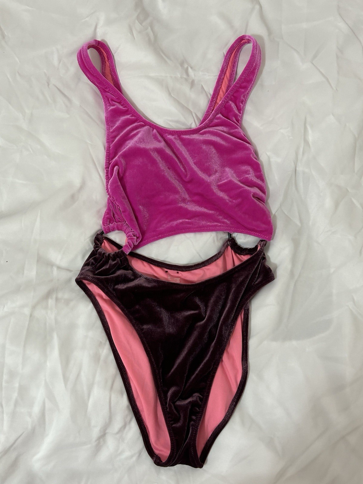 PINK Victoria's Secret Velvet One Piece Swimsuit XS Pink/Burgundy Ring Accent