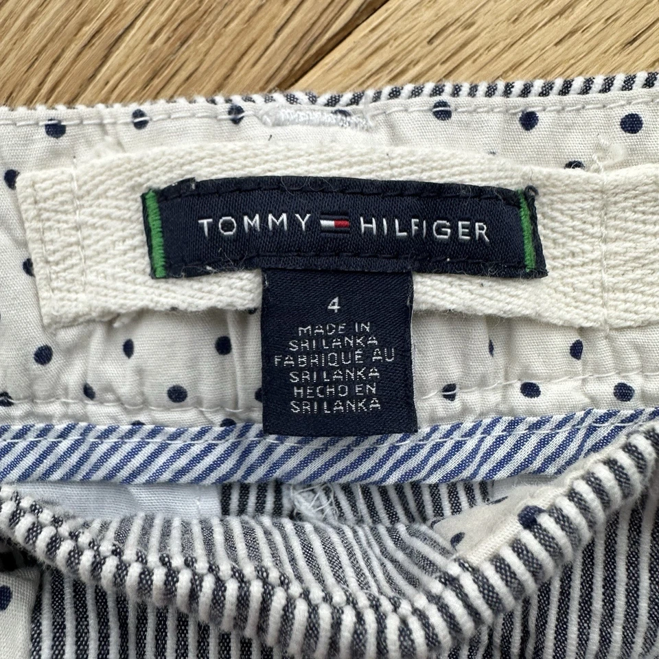 Tommy Hilfiger Stretch Flat Front Shorts Women’s Size 4 Striped Gray White - Image 2 of 4