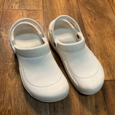 Crocs Bistro White M7 W9 Unisex Rubber Clog Work Shoes Anti Slip Comfort