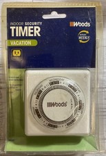 Mechaniczny timer wakacyjny bezpieczeństwa wewnętrznego, nr 59202, drewno ind.