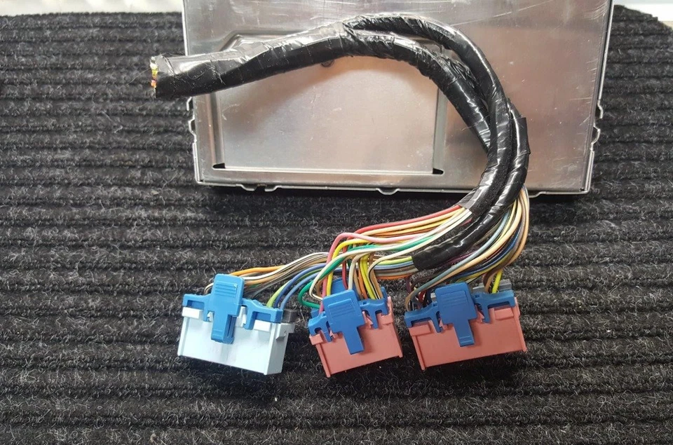 1994-95 GMC G2500 G3500 6.5 TURBO DIESEL 4L80E ECM WIRING PIGTAILS - Image 2 of 3