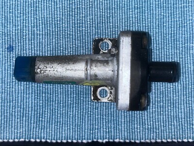 22230-74040 22re Idle Auxiliary Air Control Valve Toyota Camry