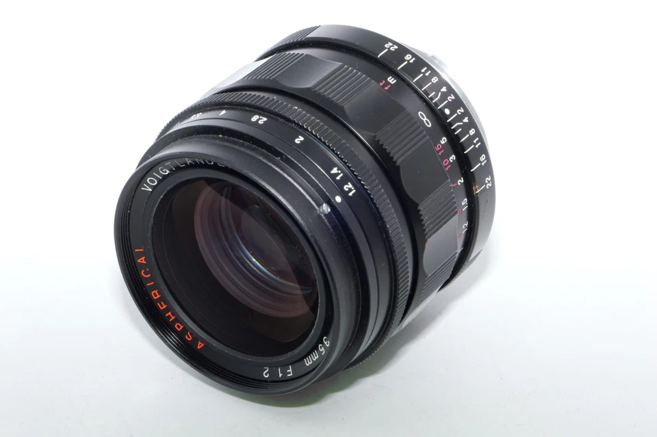Voigtlander Nokton-M 35mm f/1.2 ASPH lens in Leica M mount. Hood - Image 3 of 4