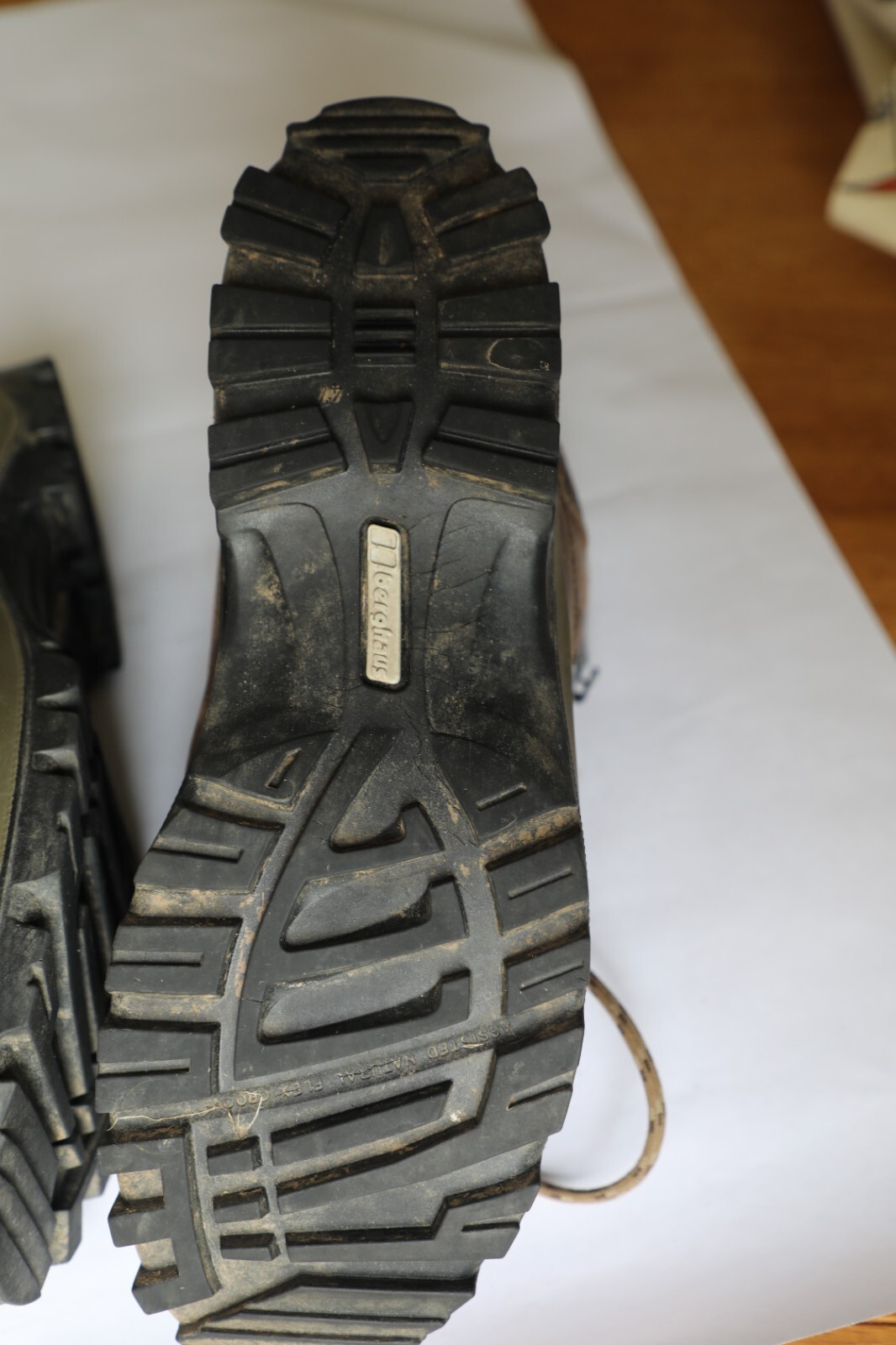 mens berghaus brown explorer ridge leather walking boots size 11 3/4uk