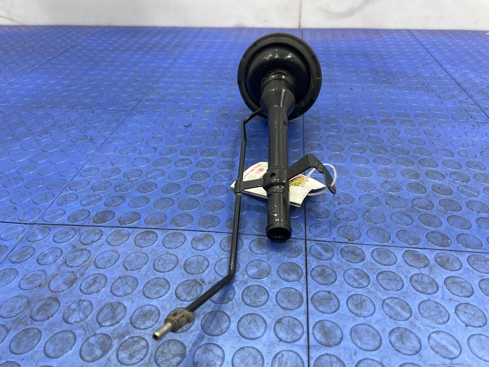 2004-2010 Nissan Titan Fuel Filler Neck Filler Pipe Assembly OEM 172217S200 - Image 3 of 4