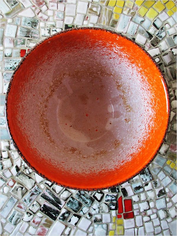 Jardinera de flores de diseño de cerámica naranja moderna de mediados de siglo de 1950 Foto 4 de 4