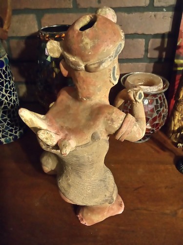 14" Western Mexico Pre-Classic Style Reproduction Clay Warrior Figure (Modern) - Picture 13 of 17