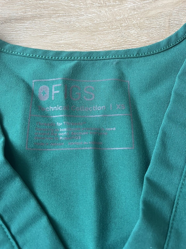 FIGS Hunter Green Catarina Scrub Top XS eBay