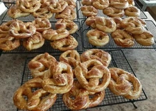 Soft Pretzels Baked  Fresh and Shipped the same day Comes with Salt
