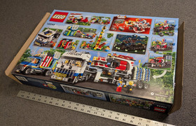 LEGO Creator Expert 10244 Fairground Mixer - Used 100% Complete w/ Box & Manuals