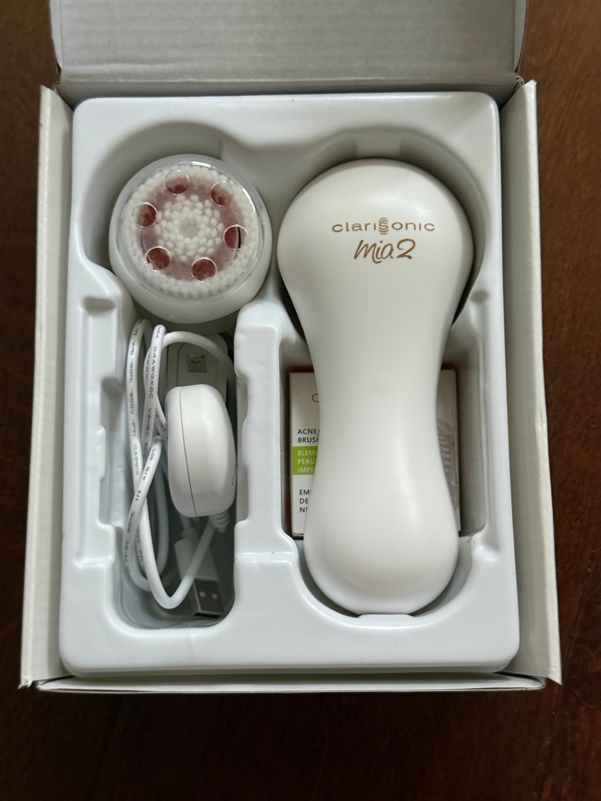 New Clarisonic Mia 2 Sonic Facial Skin Cleansing Brush System - WHITE