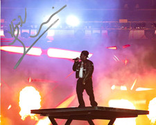 * YFN LUCCI * signed 8x10 photo * ALREADY LEGEND * COA *