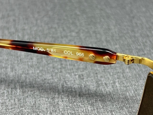 Vintage Gianni Versace Sunglasses Mod.S81 Col.966 Gold Square Metal Brown Lens thumbnail 6