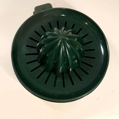 Pyrex Accessories juicer Grater lid Quart Measuring Cup Green set Measure Mates - Picture 8 of 8