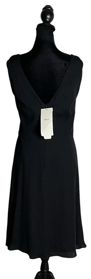 Vestido midi para mujer Armani Collezioni mezcla de seda sin mangas corbata fluido negro talla 10 Foto 4 de 4