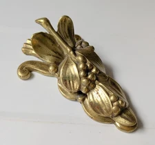 Vintage Virginia Metalcrafters Mistletoe Clip Brass Paper Clip VMC 7-27