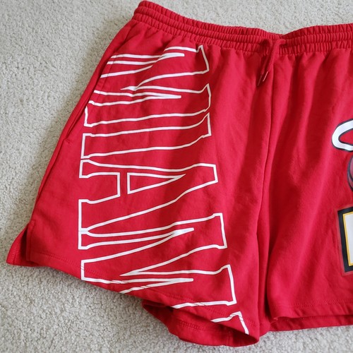 Miami Heat Soft Shorts Womens XXL 2XL Red NBA Basketball Big Logo Pockts NWT - Picture 3 of 9