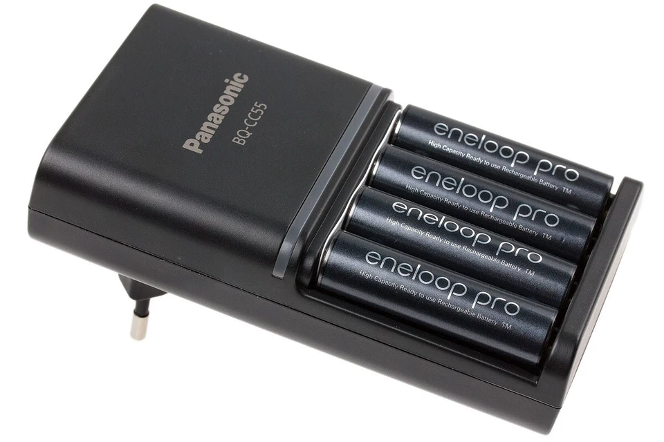 Panasonic eneloop Pro Smart & Quick Ladegerät + 4 Aa 2500 MAH Batterien BQ-CC55E - Bild 2 von 3