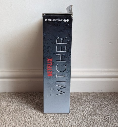 The Witcher (Netflix) Jaskier 7" Inch Scale Action Figure - McFarlane Toys - Picture 4 of 4