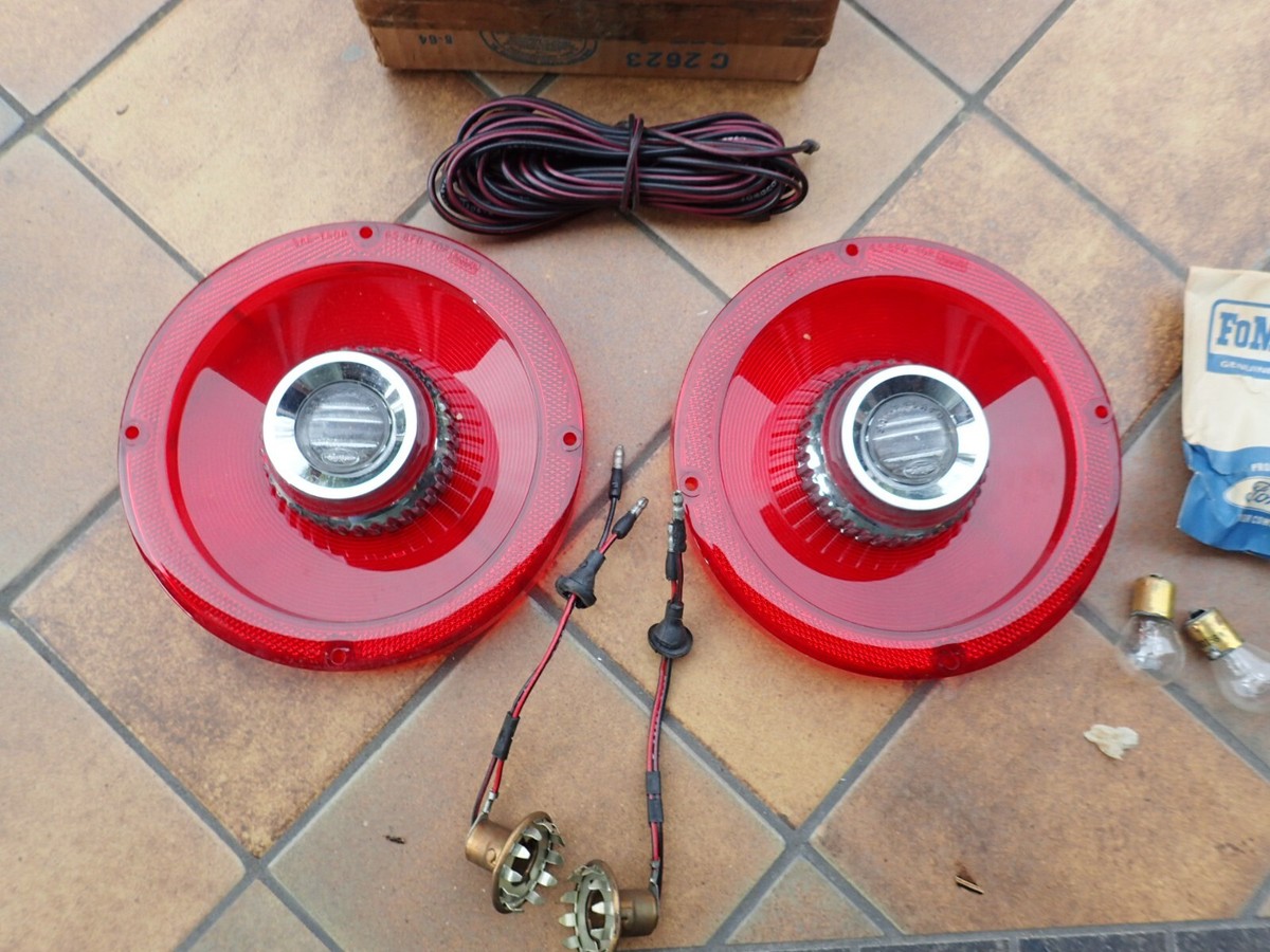 1965 Ford Custom back-up light kit, NOS! C5AZ-15499-A, tail light