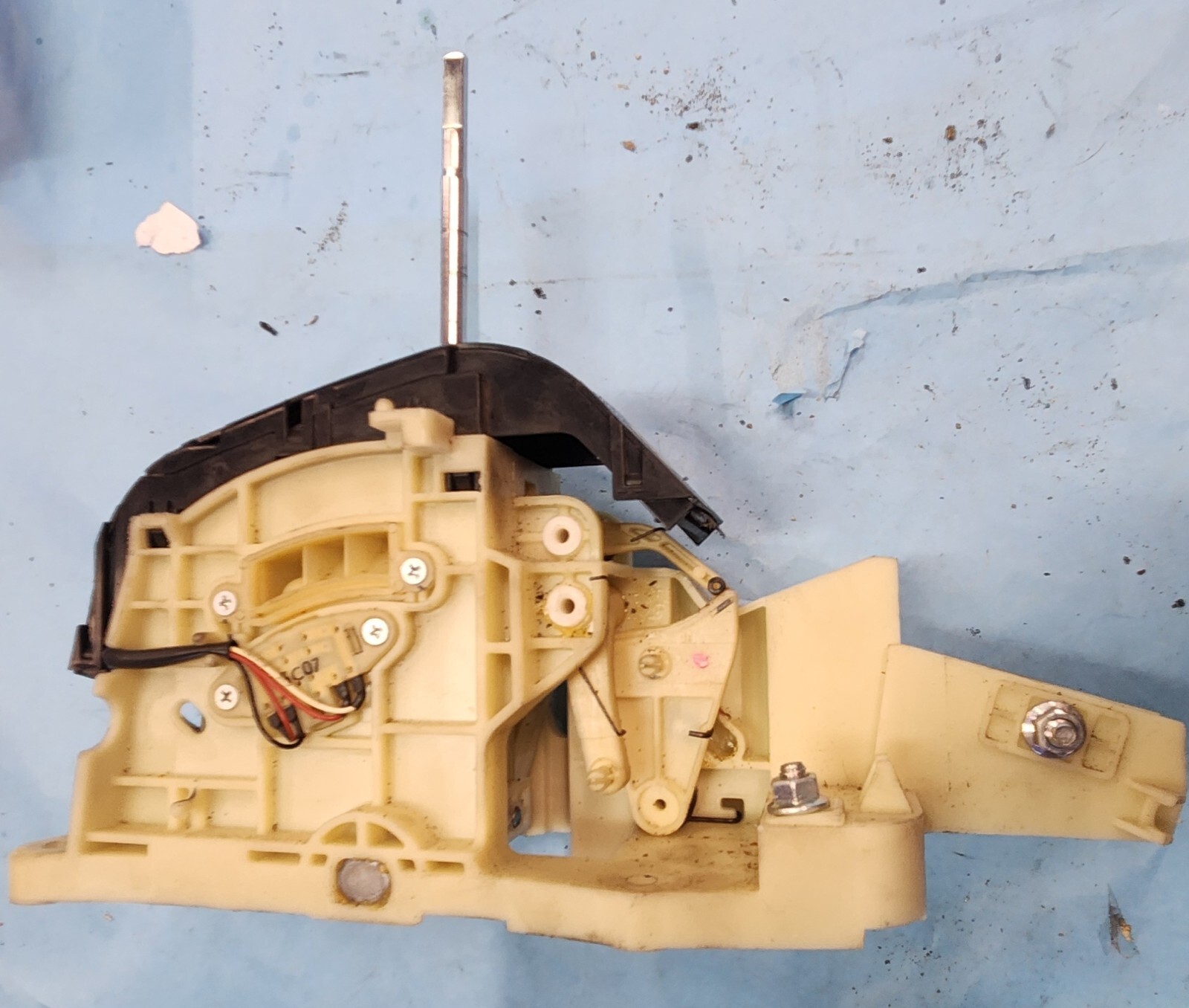 2012-2017 Hyundai Accent - Automatic Transmission Floor Shifter - 46700-1R220